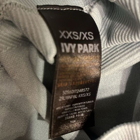 IVY PARK teal exercise mesh pants - Picture 5 of 7